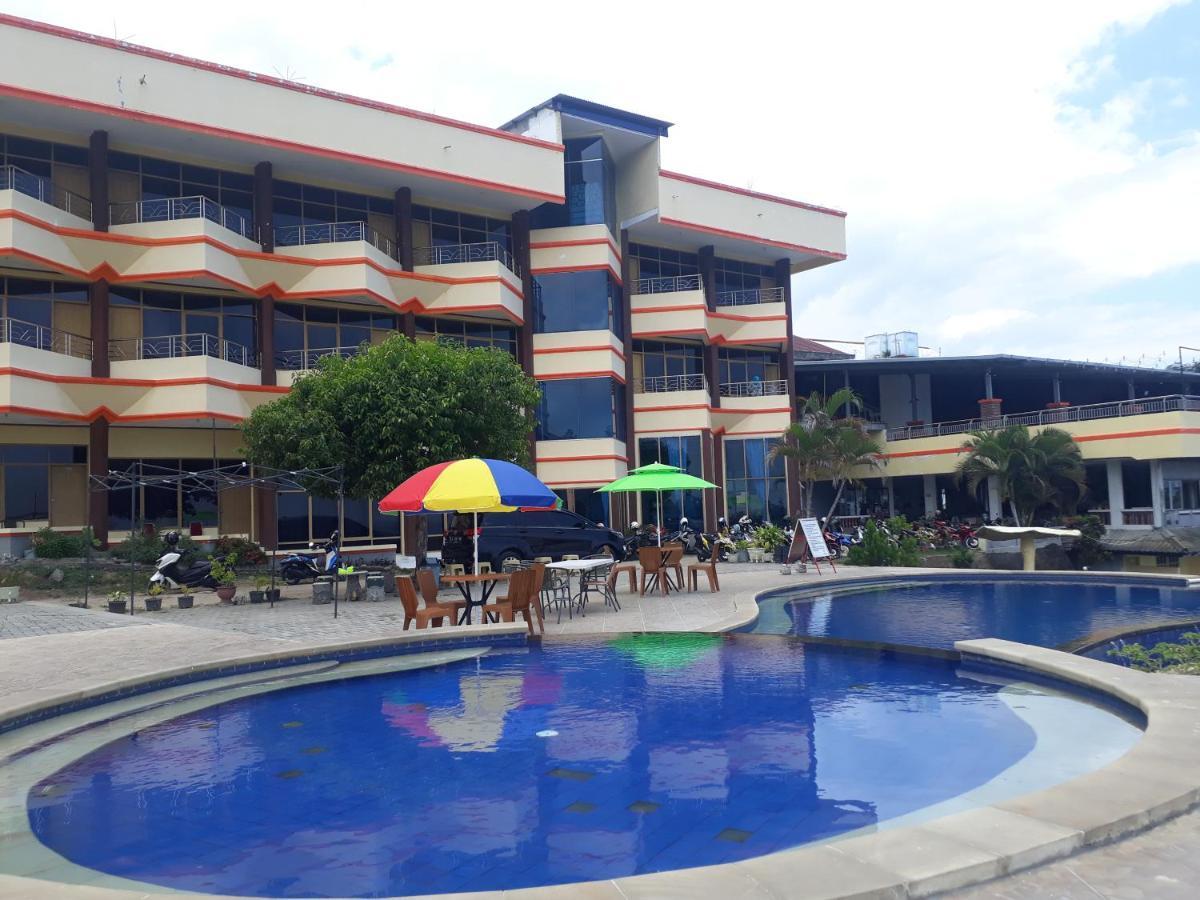 Bukit Kenari Hotel & Restaurant Parepare Extérieur photo