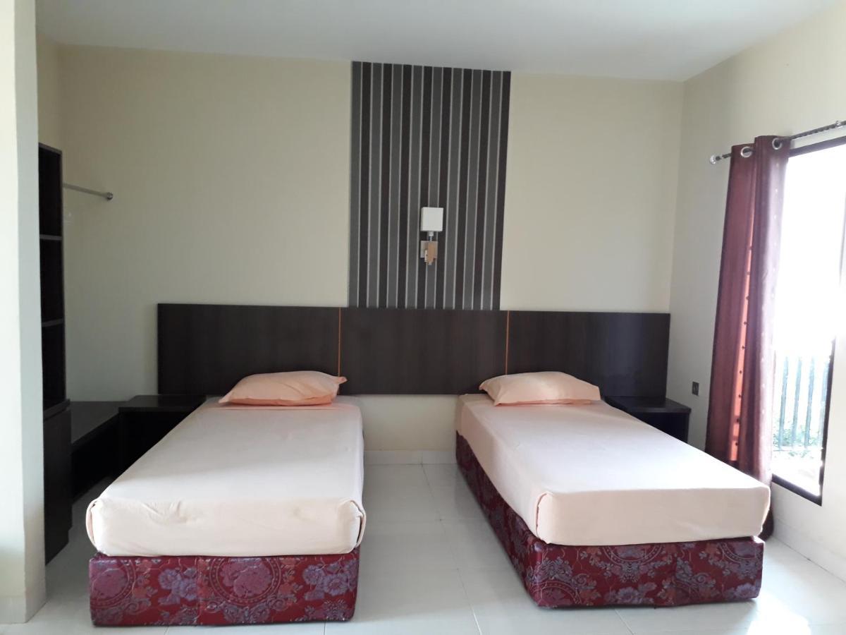Bukit Kenari Hotel & Restaurant Parepare Extérieur photo